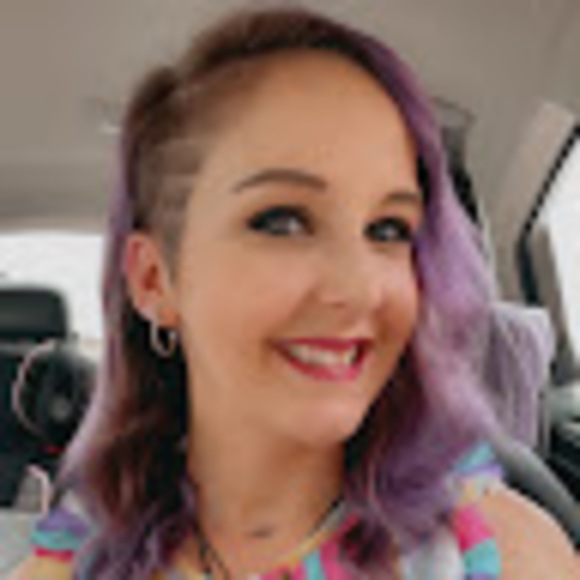 Meet your Posher, Ariel - Picture 1 of 1